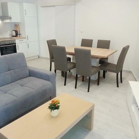 Apartment Rika Omiš Dış mekan fotoğraf