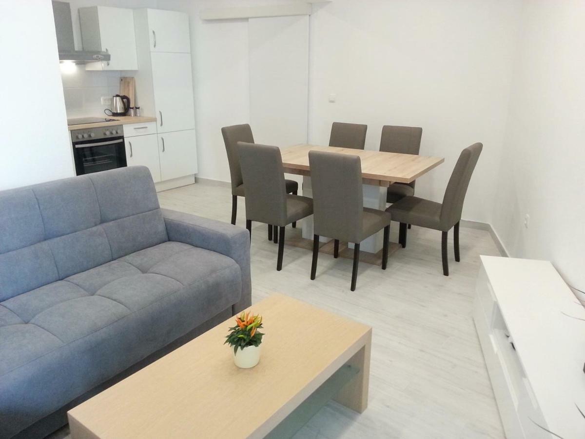 Apartment Rika Omiš Dış mekan fotoğraf